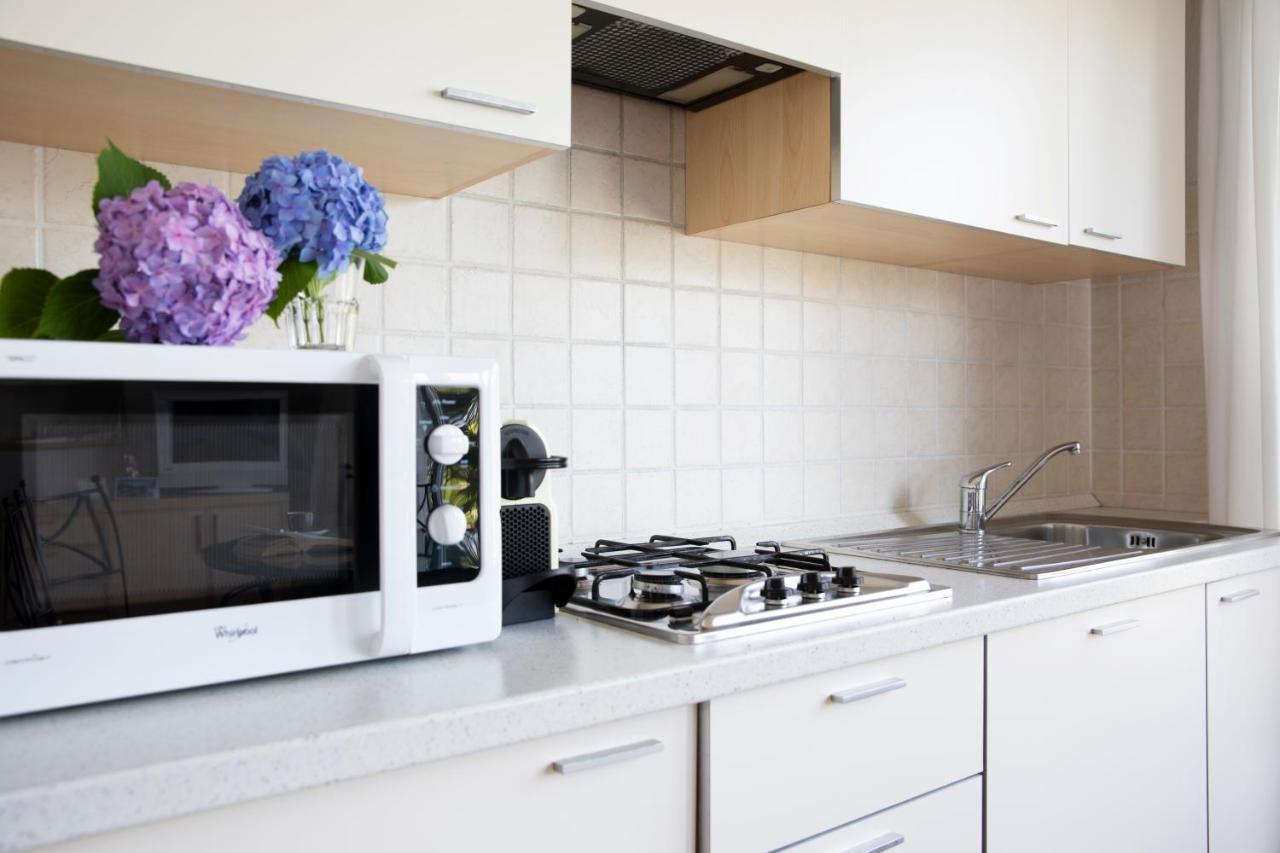 Charming Moment Di Villa Porta - Residenza Leonardo Luino Exterior photo