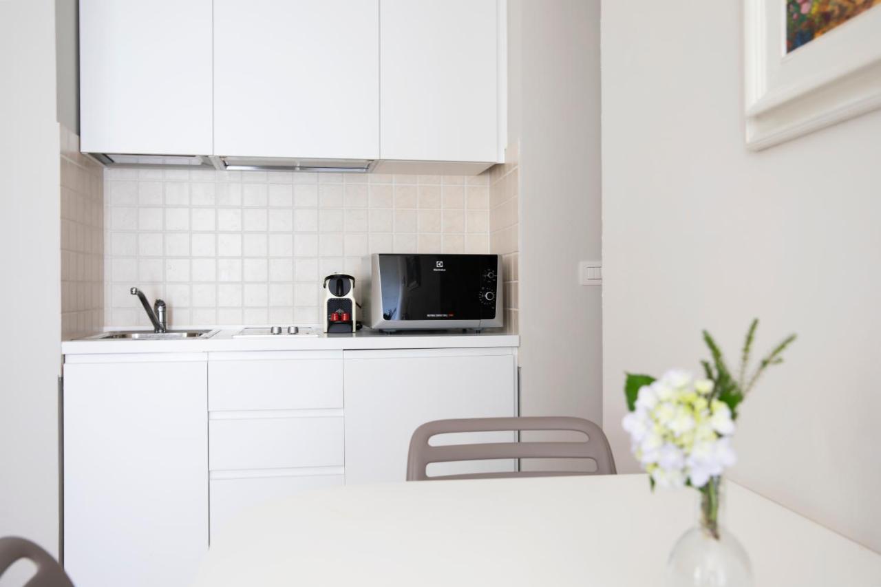 Charming Moment Di Villa Porta - Residenza Leonardo Luino Exterior photo