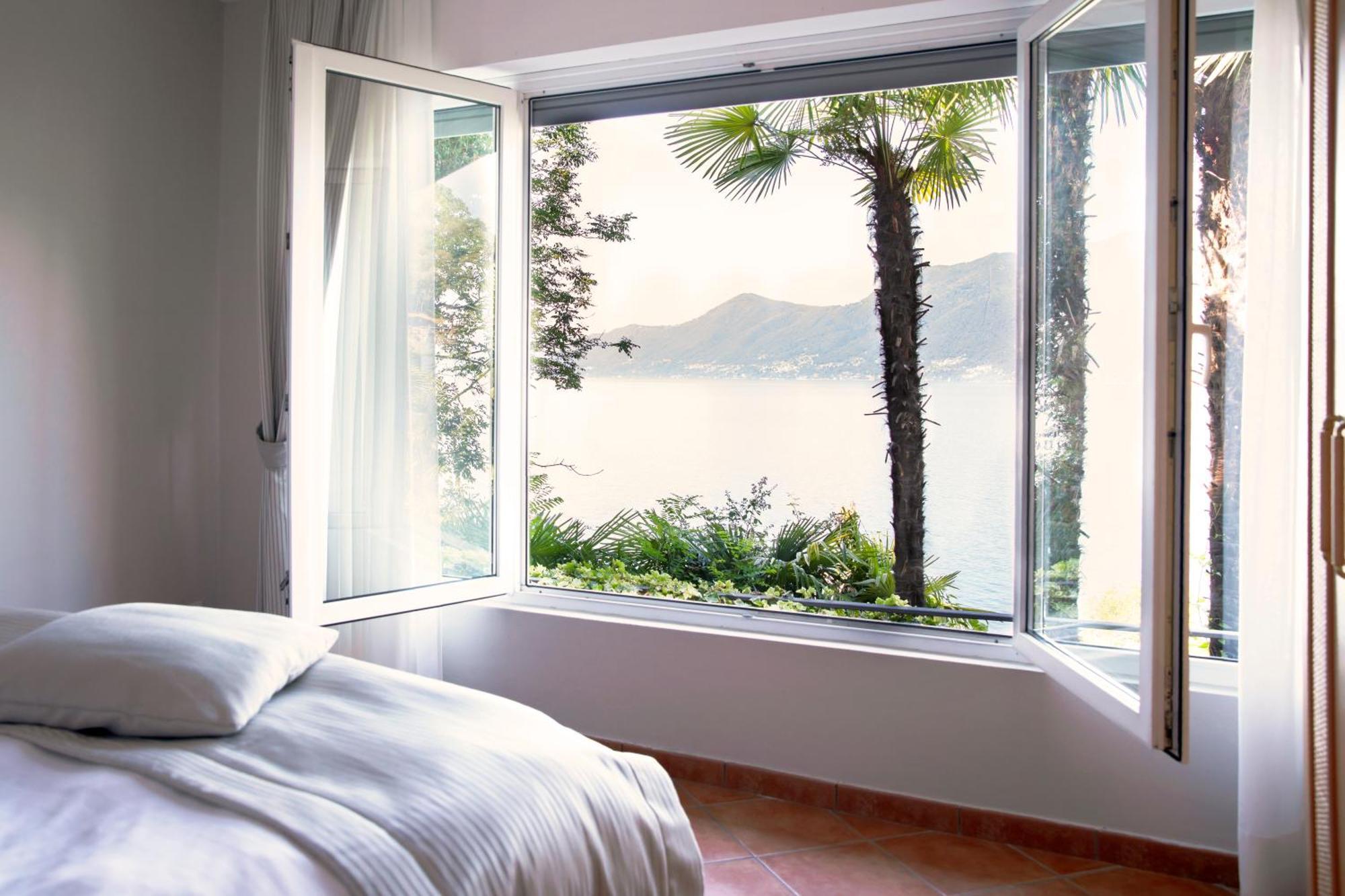 Charming Moment Di Villa Porta - Residenza Leonardo Luino Exterior photo